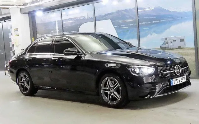 수원중고차매매사이트 E-클래스 W213 E250 아방가르드 매물 사진 8 - 2022/10 56,161km